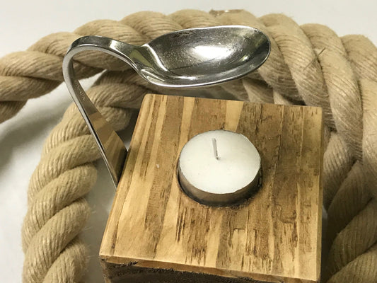 Spoon diffuser and tea lite holder